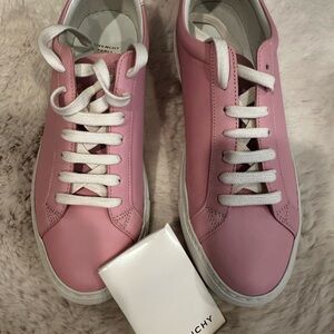 Givenchy Women's Pink Lace-Up Sneakers